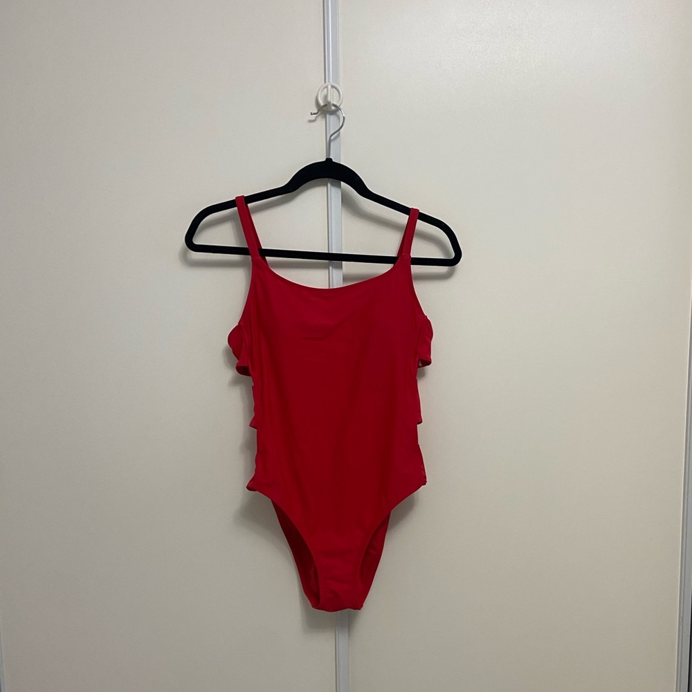 Stunning one piece Shade & Shore bathing suit